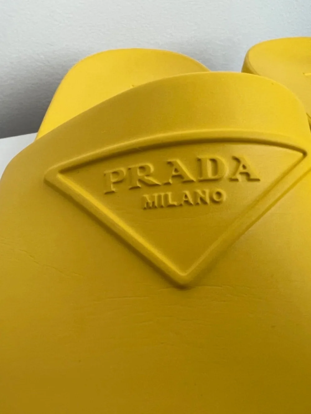 Prada Men's Slide Sandals Yellow Rubber Platform Logo Size 9 US 10 EU 43 Italy